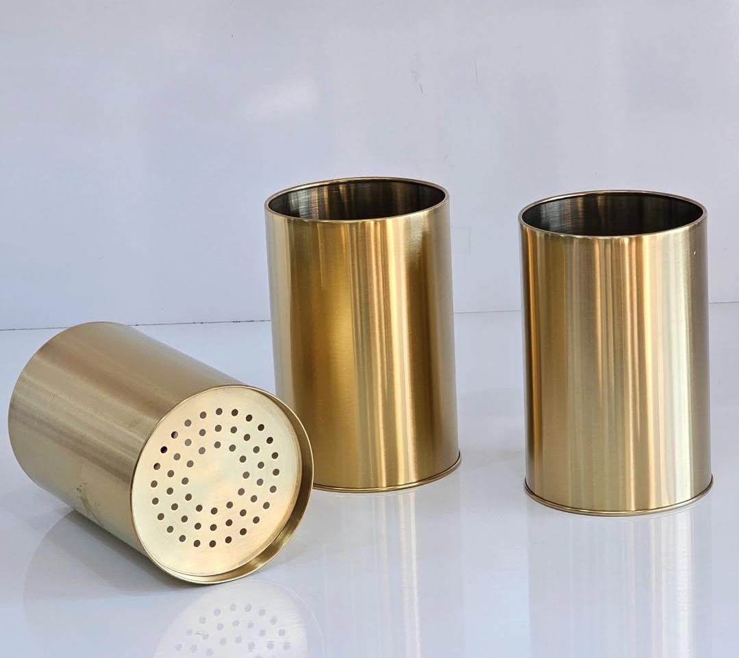 جا قاشق و چنگال طلایی