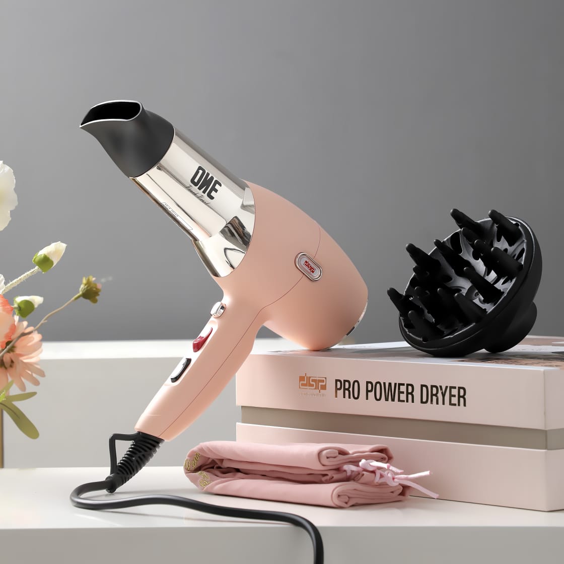 سشوار حرفه ای دی اس پی مدل 37190U