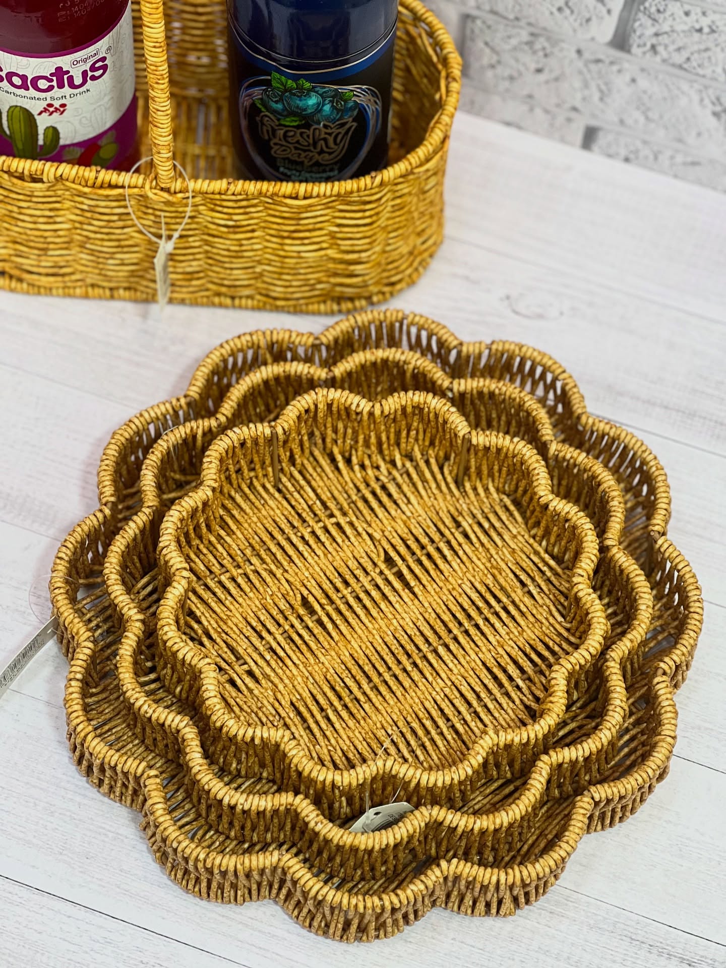 سبد حصیری طرح گل